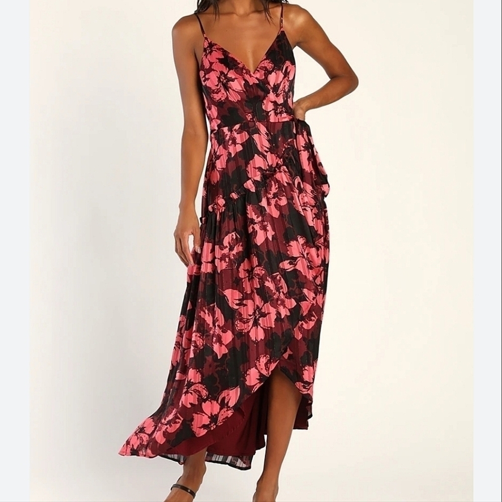 NWT Lulus Winning Your Heart‎ Burgundy Floral Lurex Wrap Midi Dress